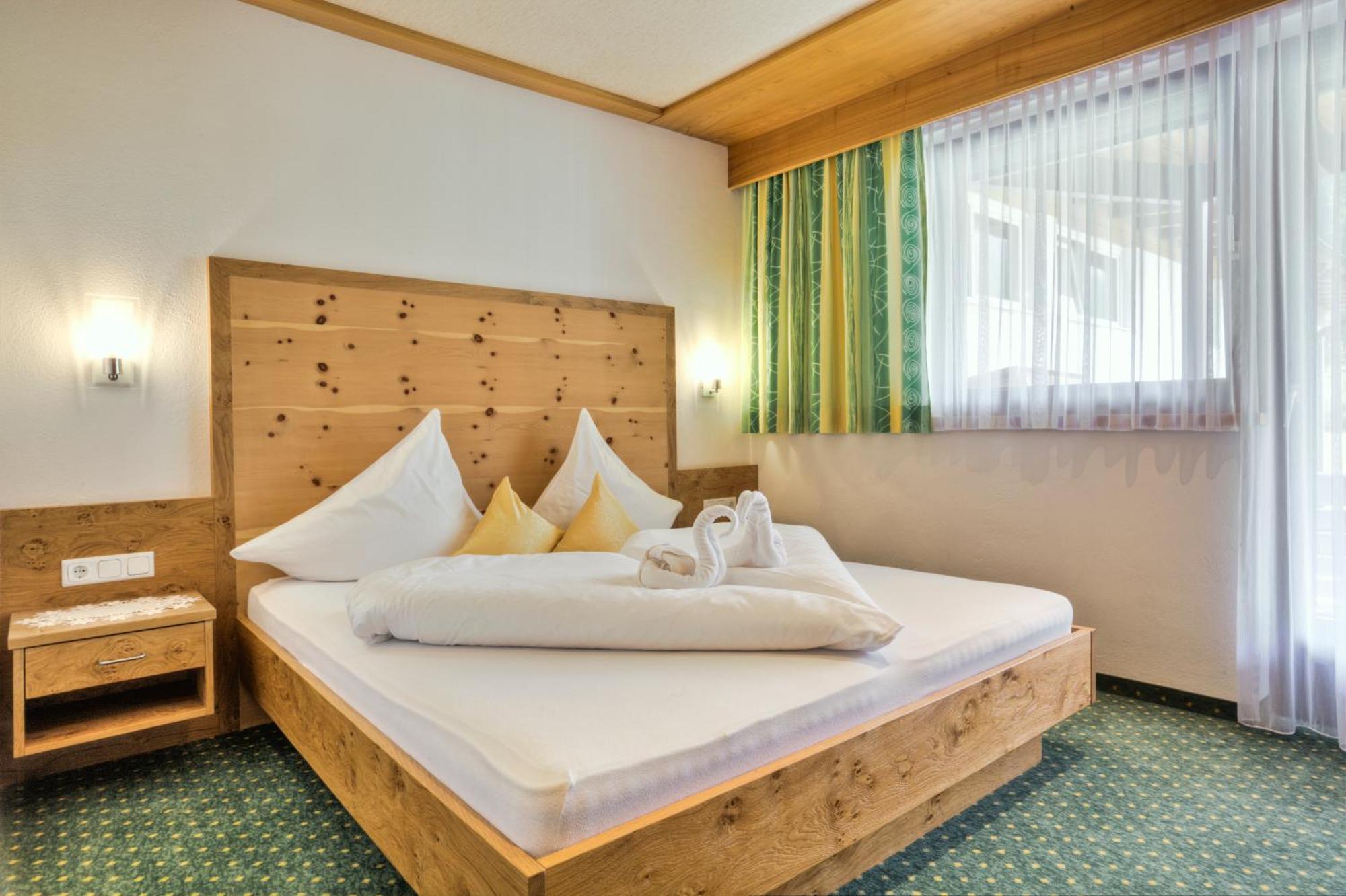 Bergsporthotel Antonie Gries im Sellrain Esterno foto