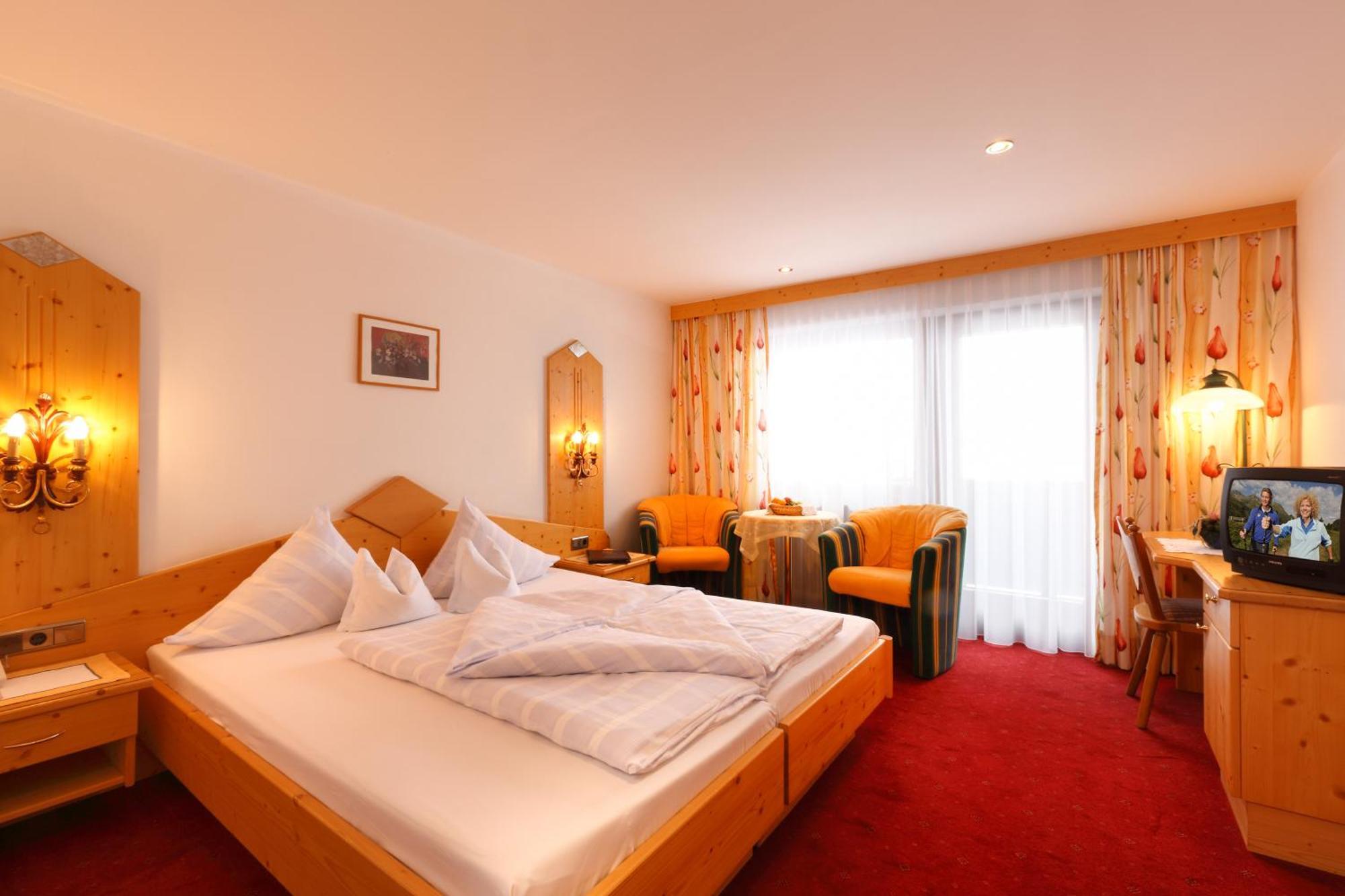 Bergsporthotel Antonie Gries im Sellrain Esterno foto