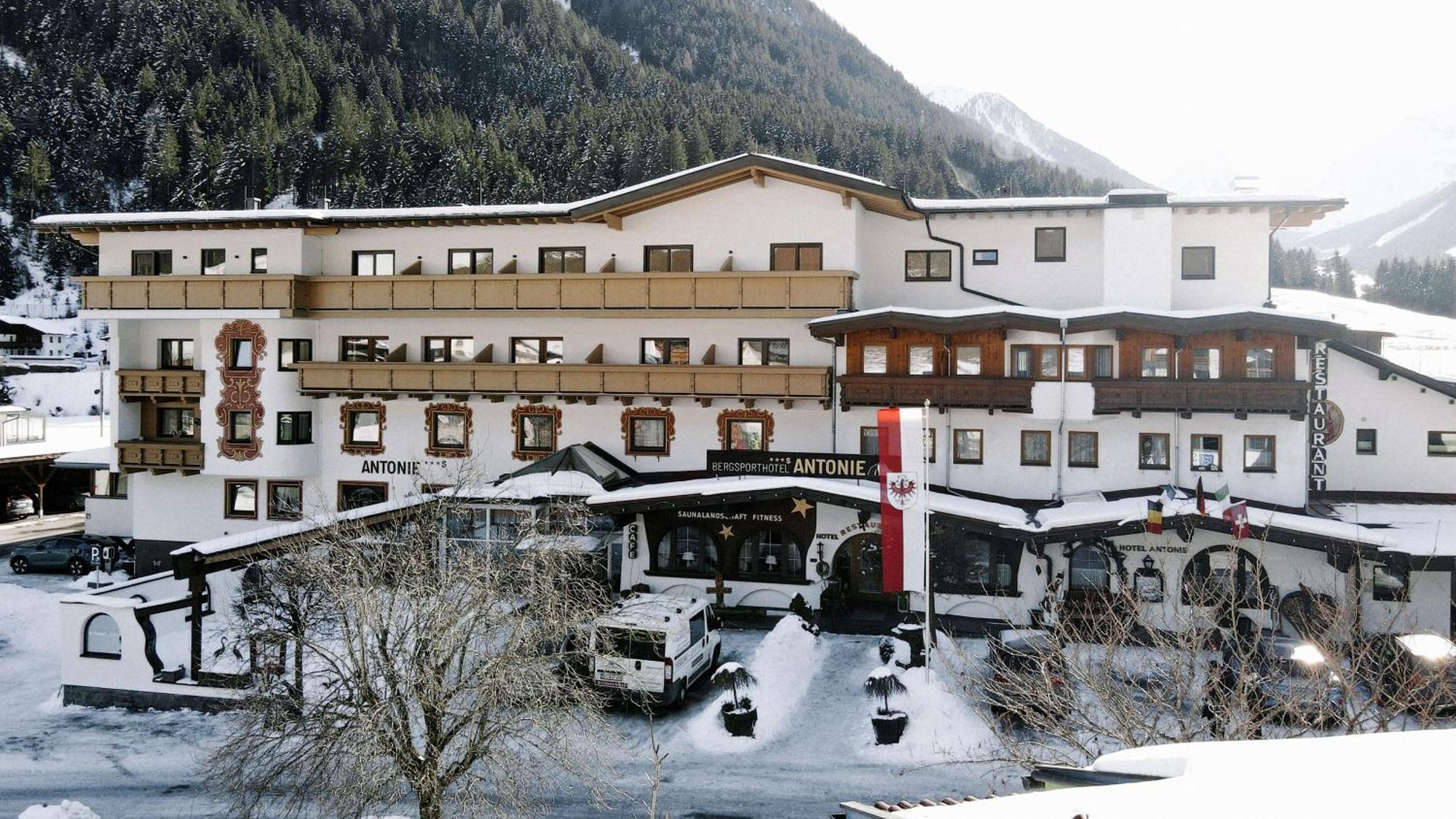 Bergsporthotel Antonie Gries im Sellrain Esterno foto