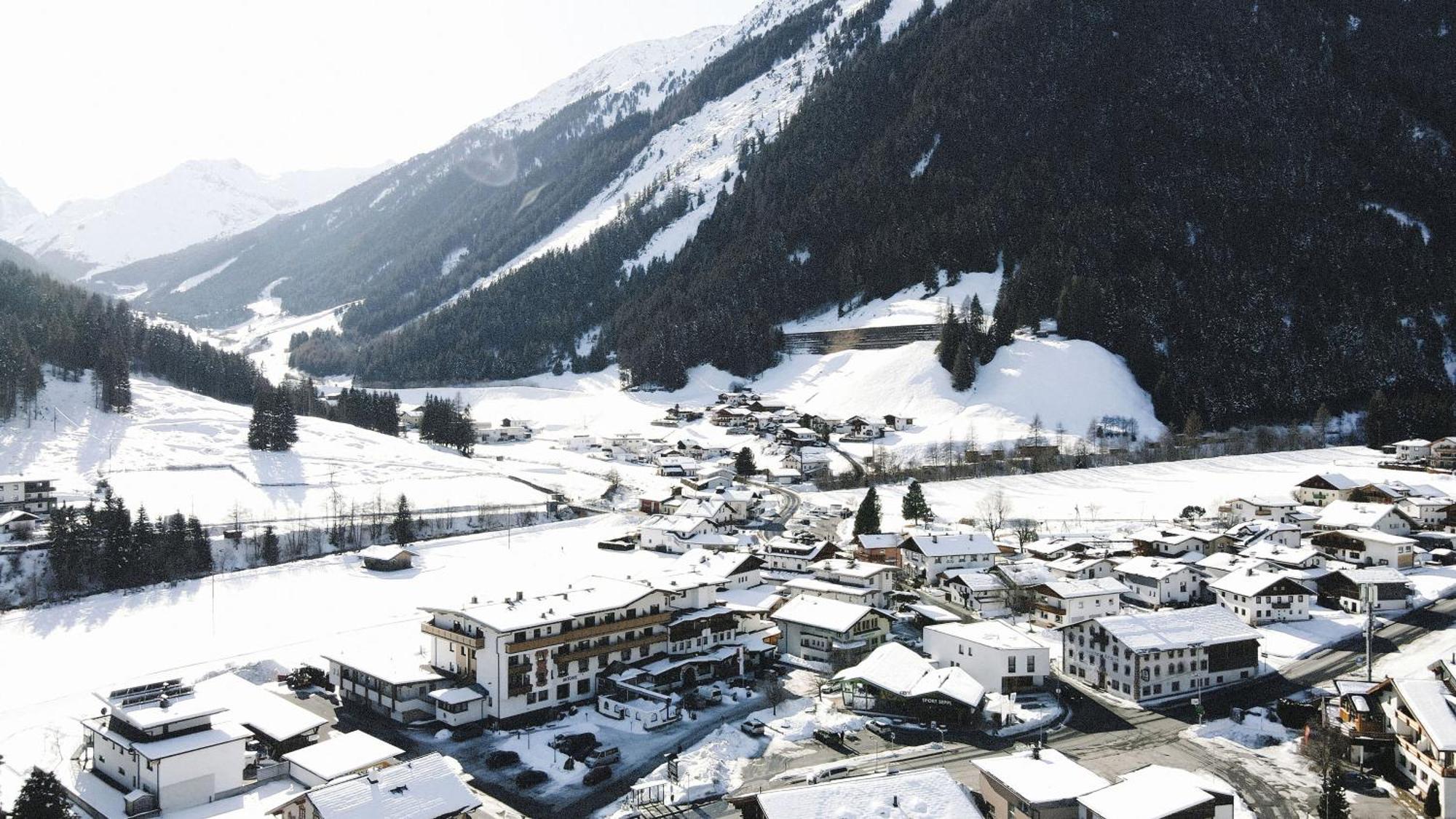 Bergsporthotel Antonie Gries im Sellrain Esterno foto