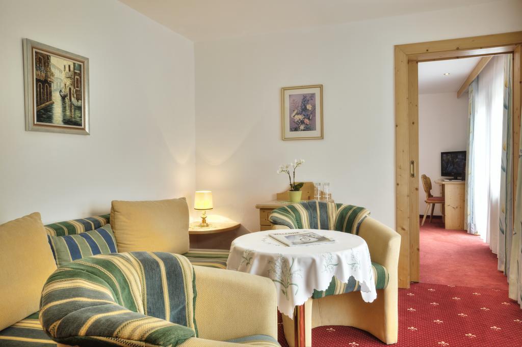 Bergsporthotel Antonie Gries im Sellrain Esterno foto