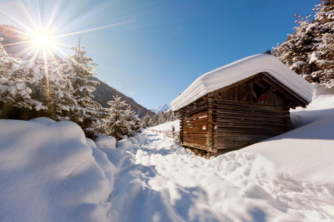Bergsporthotel Antonie Gries im Sellrain Esterno foto